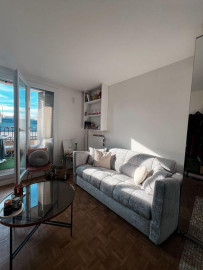 
                                                                                        Location
                                                                                         Studio avec terrasse
