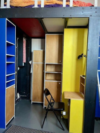 
                                                                                        Location
                                                                                         Studio Bauhaus Paris Etoile 17m2 - 4m sous plafond