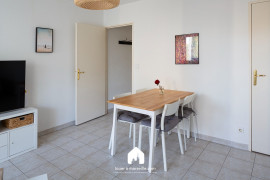 
                                                                                        Location
                                                                                         Studio Belle Ile 2