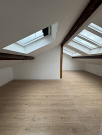 
                                                                                        Location
                                                                                         Studio Bis de 35 m² – Lumineux - Saint Fons