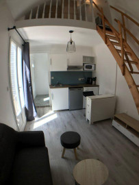 
                                                                                        Location
                                                                                         Studio bis meublé de 20 m² avec terrasse privative