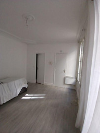 
                                                                                        Location
                                                                                         Studio Bois-Colombes