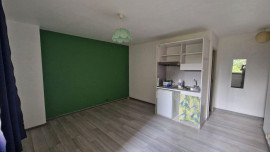 
                                                                                        Location
                                                                                         Studio Bordeaux centre