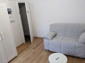 
                                                                                        Location
                                                                                         Studio calme à Paris 13ème
