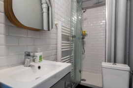 
                                                                                        Location
                                                                                         Studio Calme et Équipé près de Montmartre