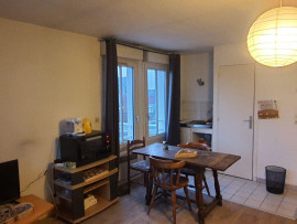 
                                                                                        Location
                                                                                         Studio calme lumineux idéalement placé Vieux Lille