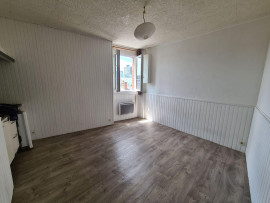 
                                                                                        Location
                                                                                         Studio centre-ville