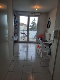 
                                                                                        Location
                                                                                         Studio centre-ville Annemasse et parking