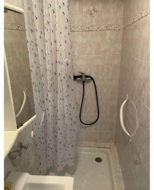 
                                                                                        Location
                                                                                         Studio chaleureux 20m2 avec deux jardins Marseille