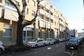 
                                                                                        Location
                                                                                         Studio climatisé