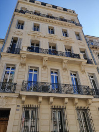 
                                                                                        Location
                                                                                         studio cosy à 1 minute du palais longchamps