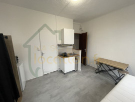 
                                                                                        Location
                                                                                         Studio dans un quartier calme de SAINT-QUENTIN