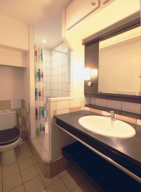 
                                                                                        Location
                                                                                         Studio d'architecte 30m2, terrasse
