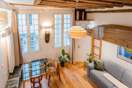 
                                                                                        Location
                                                                                         Studio d'architecte entre La Sorbonne et la Seine (loyer tout inclus)