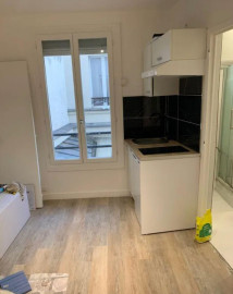 
                                                                                        Location
                                                                                         Studio de 14m²