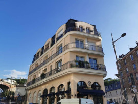 
                                                                                        Location
                                                                                         Studio de 25m² avec balcon, calme et très lumineux