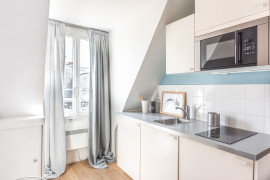 Location
Studio de prestige au coeur de Paris (loyer tout inclus)