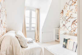 Location
Studio de prestige au coeur de Paris (loyer tout inclus)