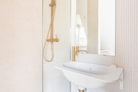 Location
Studio de prestige au coeur de Paris (loyer tout inclus)