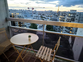 
                                                                                        Location
                                                                                         Studio de prestige rénové avec architecte