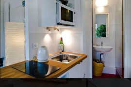 
                                                                                        Location
                                                                                         Studio Double Expo S-E Dernier Etg. avec Ascenseur