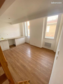 
                                                                                        Location
                                                                                         Studio en duplex - 30m2 Marseille