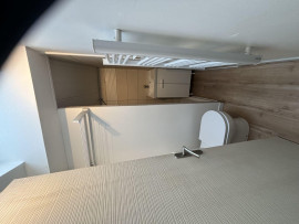 
                                                                                        Location
                                                                                         Studio état neuf