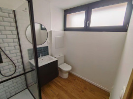 
                                                                                        Location
                                                                                         Studio étudiant