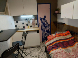 
                                                                                        Location
                                                                                         Studio ETUDIANT (proche LA CATHO)