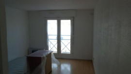 
                                                                                        Location
                                                                                         Studio étudiant proche Victoire