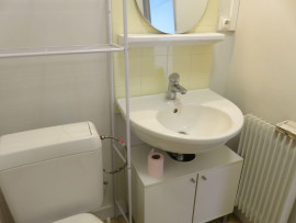 
                                                                                        Location
                                                                                         Studio lumineux avec belle vue sur le lac