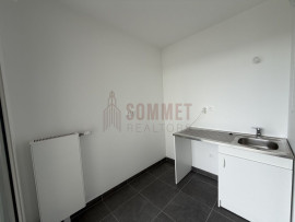
                                                                                        Location
                                                                                         Studio lumineux avec terrasse dans résidence