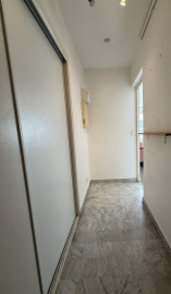 
                                                                                        Location
                                                                                         Studio lumineux de 32 m2 dans résidence calme.