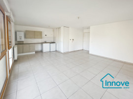 
                                                                                        Vente
                                                                                         Studio lumineux et récent