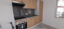 
                                                                                        Location
                                                                                         Studio Lyon 7