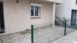 
                                                                                        Location
                                                                                         Studio LYON 8