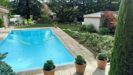 
                                                                                        Location
                                                                                         Studio/maison entièrement équipé