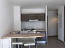 
                                                                                        Location
                                                                                         Studio Marseille Saint Pierre/Timone
