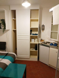 
                                                                                        Location
                                                                                         Studio metro Boucicaut