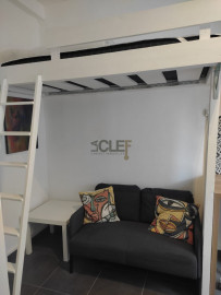 
                                                                                        Location
                                                                                         Studio meublé 12m² - Vanves