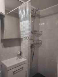 
                                                                                        Location
                                                                                         Studio meublé 12m² - Vanves