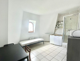 
                                                                                        Location
                                                                                         Studio meublé 13m² avec ascenseur