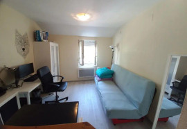 
                                                                                        Location
                                                                                         Studio meublé 14m² Reims centre proche science po