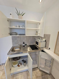 
                                                                                        Location
                                                                                         Studio meublé 16 m² – Lille – 450€ charges compris