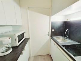 
                                                                                        Location
                                                                                         Studio meublé 19,5m²