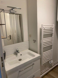 
                                                                                        Location
                                                                                         Studio meublé 19m2 parking
