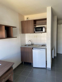 
                                                                                        Location
                                                                                         Studio meublé 20m2 Résidence CARRE DES HALLES