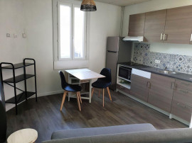 
                                                                                        Location
                                                                                         STUDIO MEUBLE 21 m2 à TALENCE