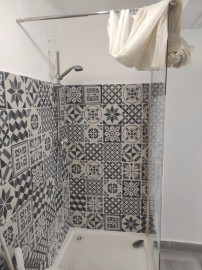 
                                                                                        Location
                                                                                         Studio meublé 21m²