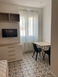 
                                                                                        Location
                                                                                         Studio meublé 21m2 Lyon 3